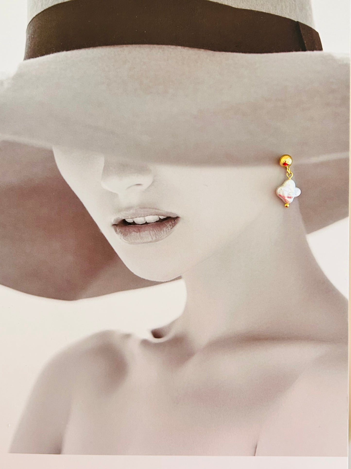 Four leaves Freshwater pearl Earrings