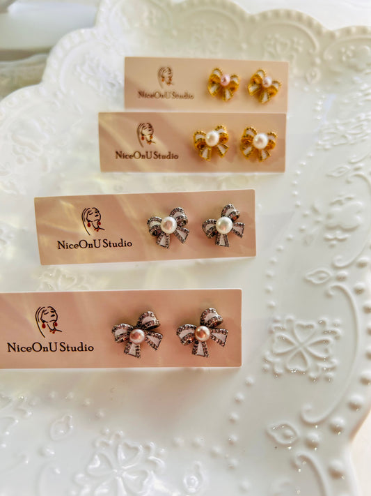 Bow Pearl Studs