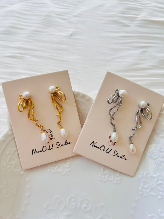 Bow tie Earrings A77