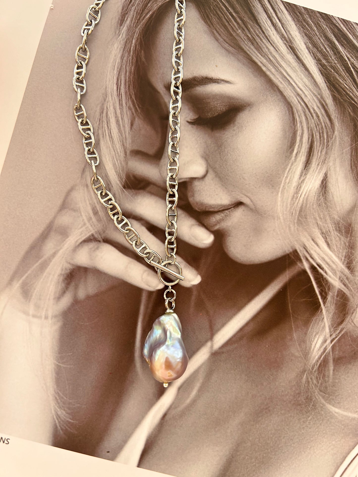 Pig nose chain - Baroque pearl Necklace