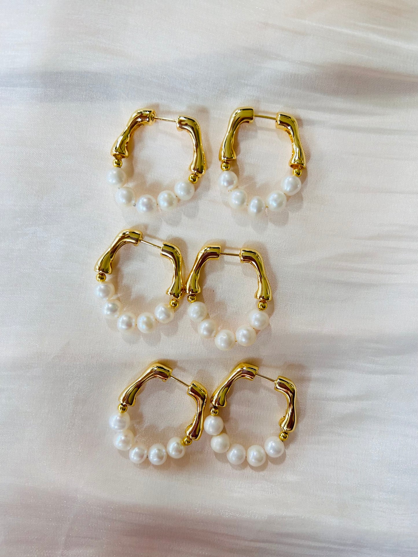 Hoop pearls Earrings