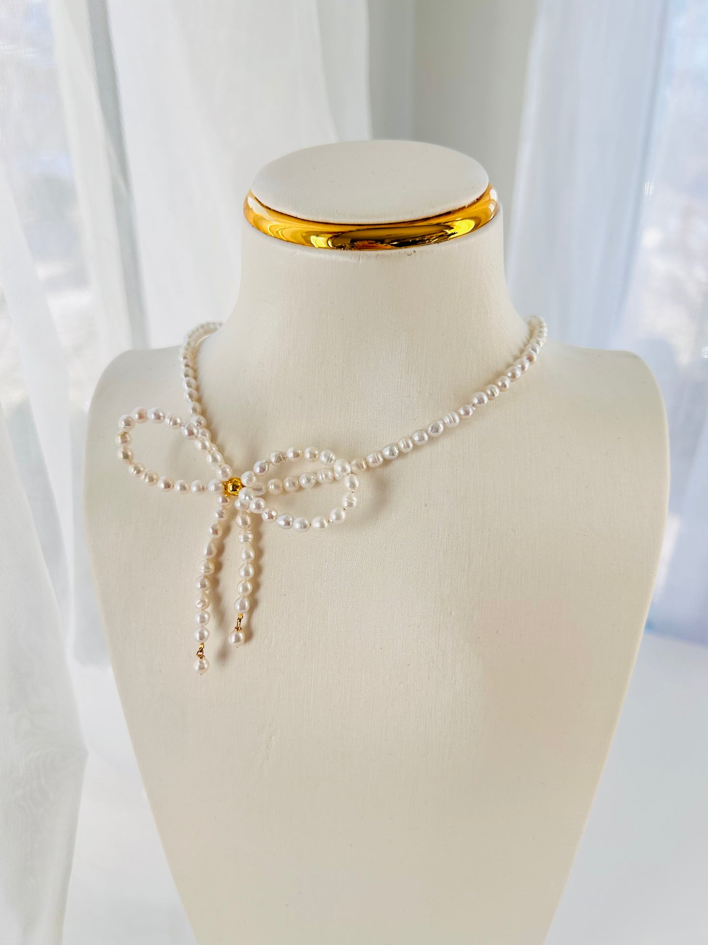 Bow-Knot Necklace
