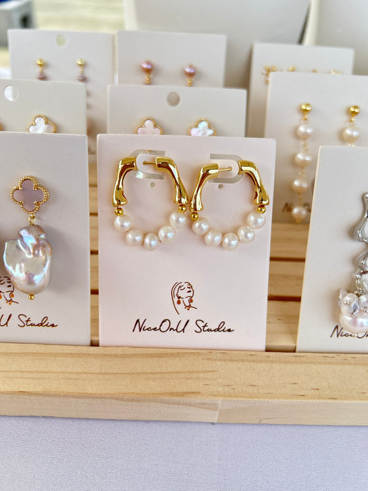 Hoop pearls Earrings