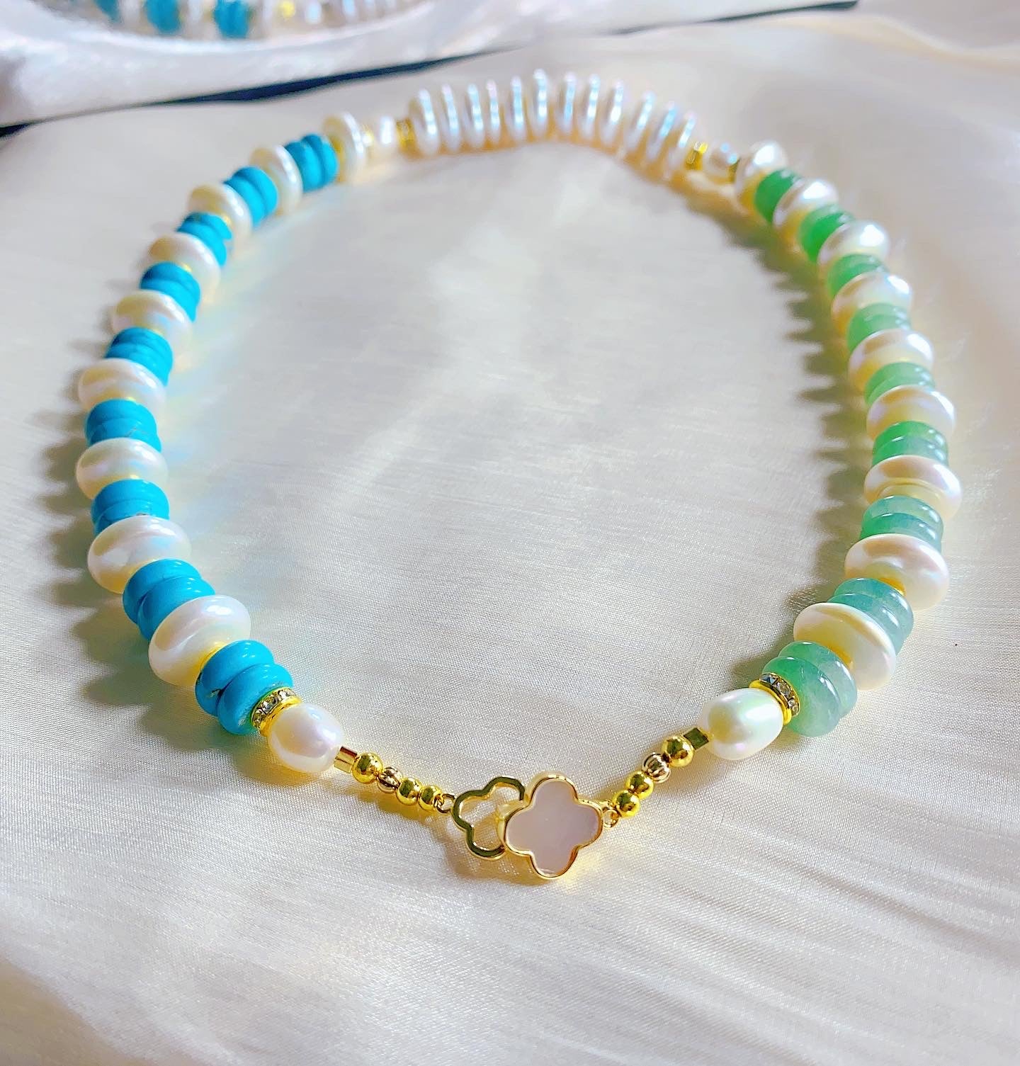 Luxury Gemstones and Freshwater pearls Necklace