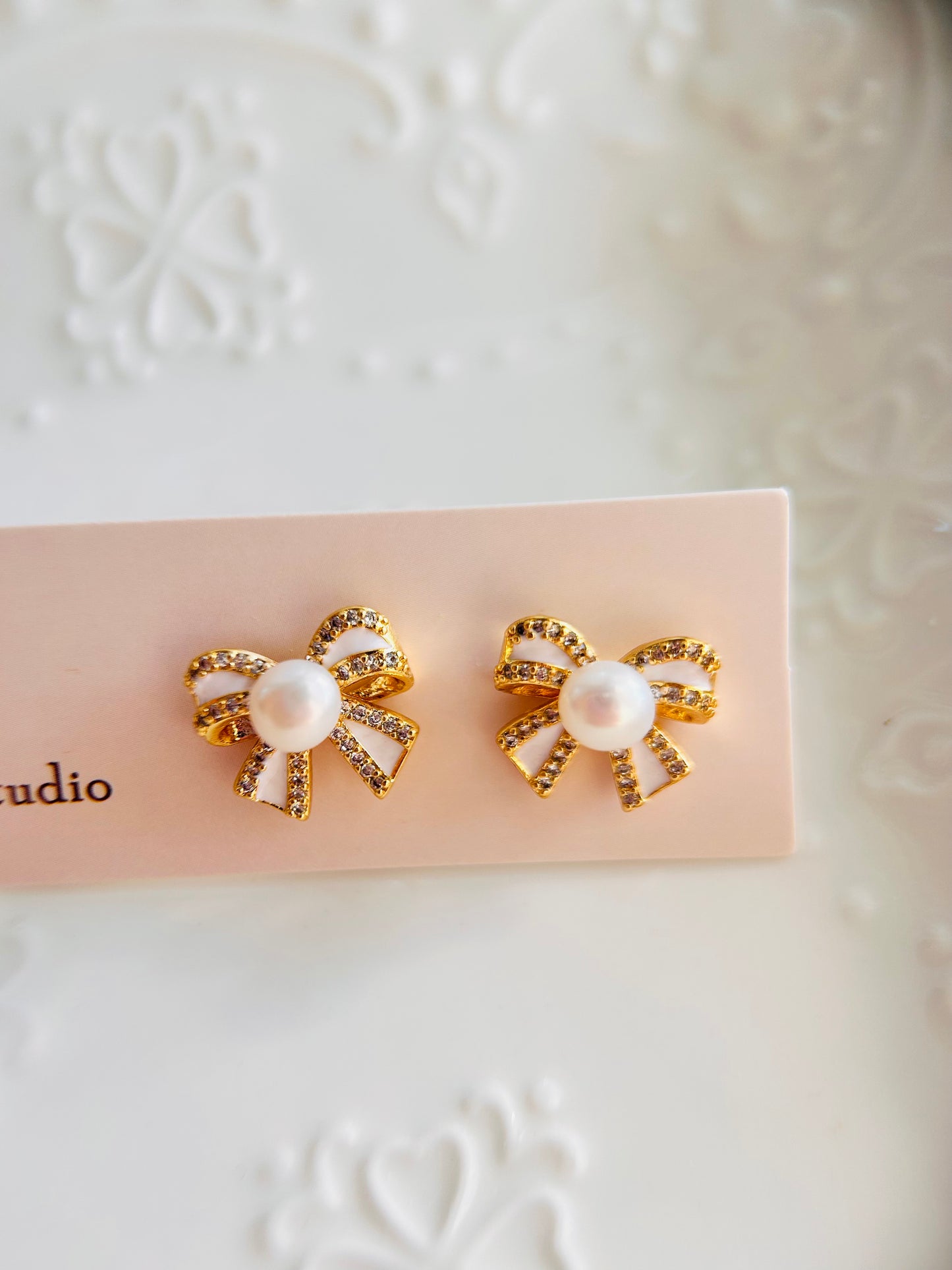 Bow Pearl Studs