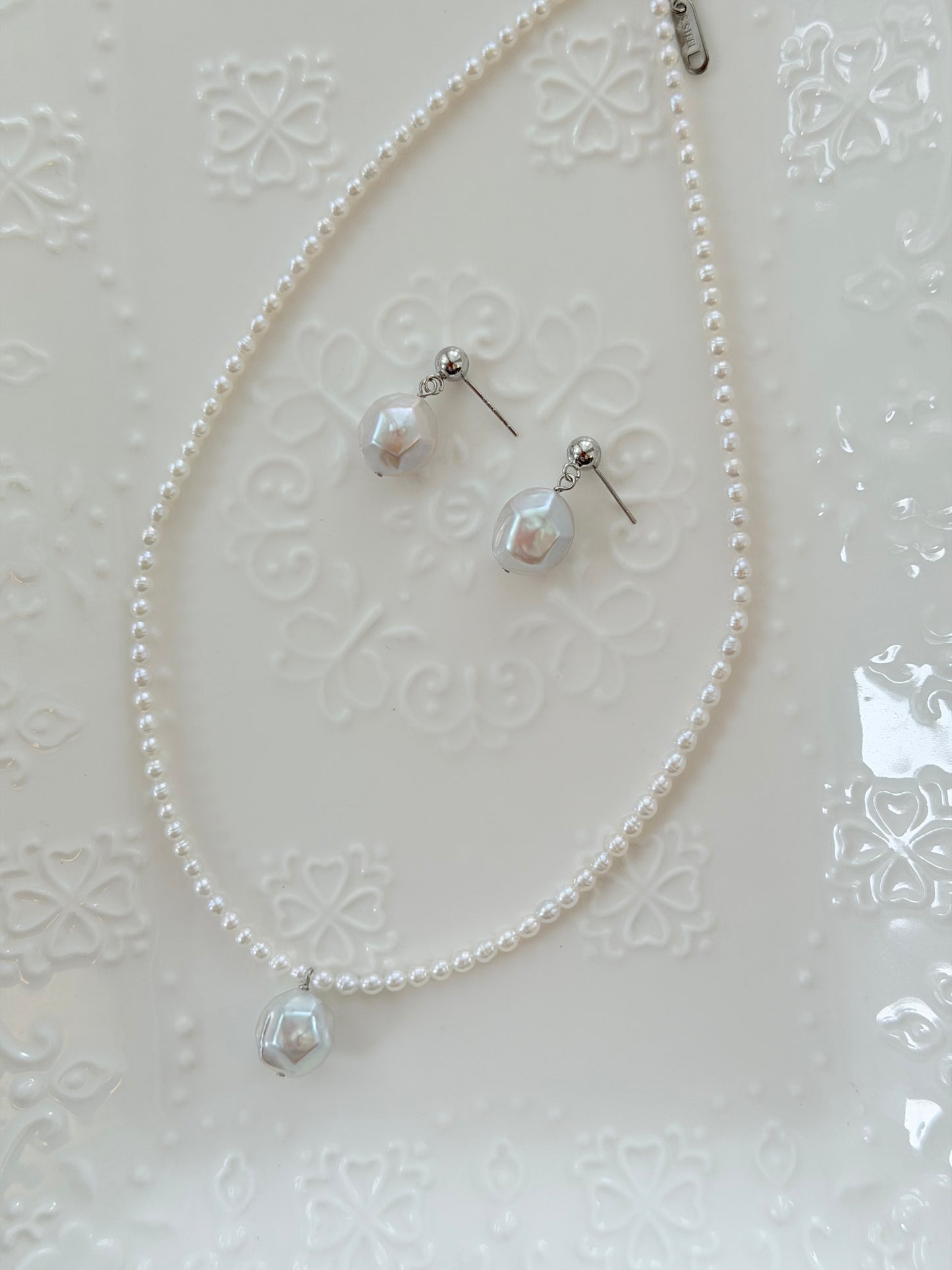 Natural Diamond Pearl Set (Earrings)