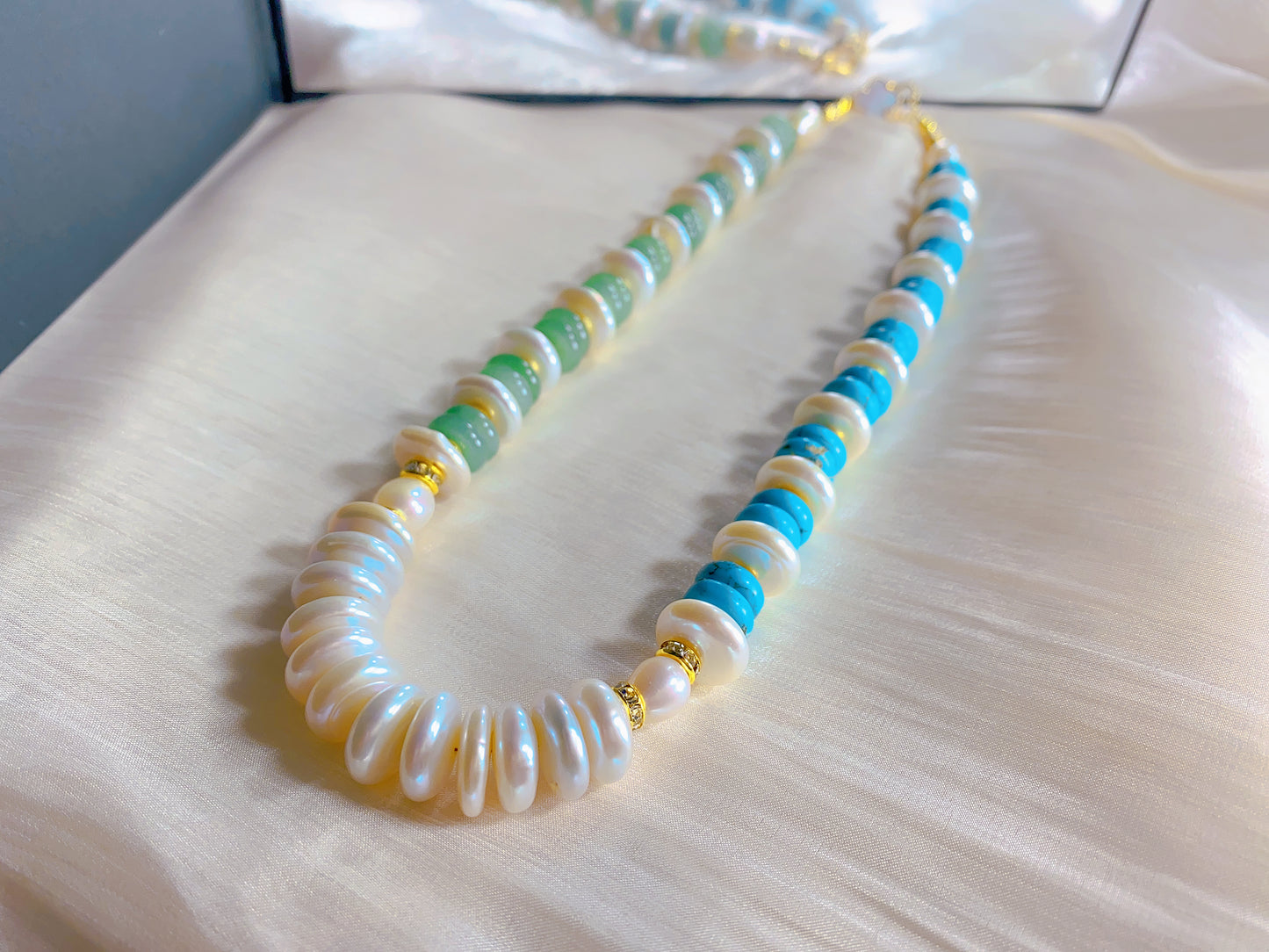 Luxury Gemstones and Freshwater pearls Necklace