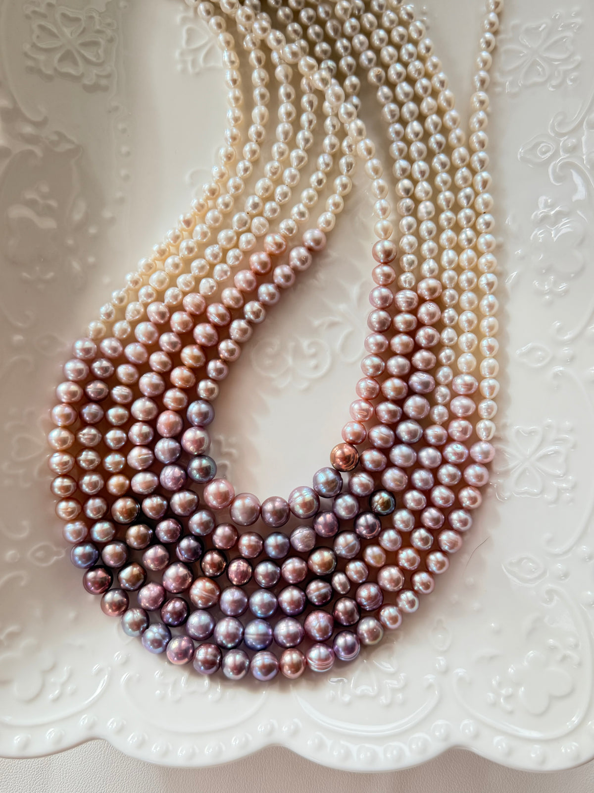 Gradient Pearl Necklace