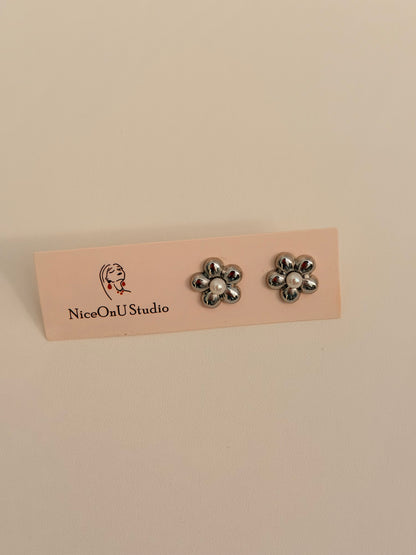 Flower Studs