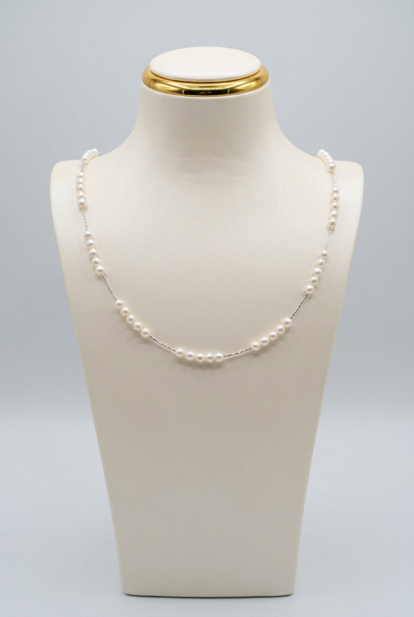 Bouncy wire Luxury Necklace