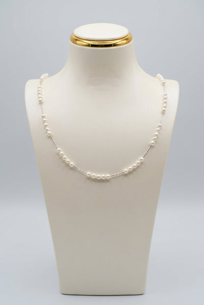 Bouncy wire Luxury Necklace