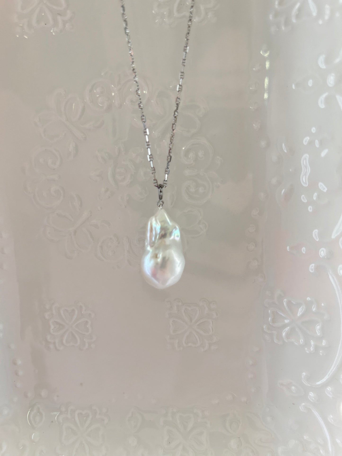 Baroque pearl necklace