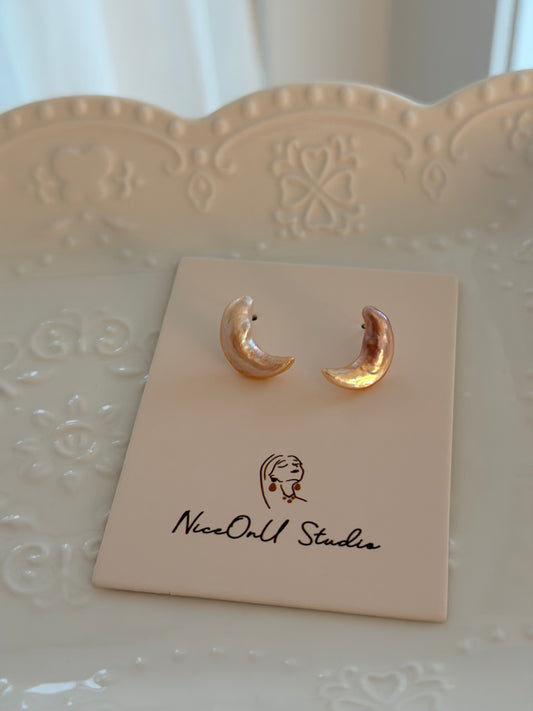 Moon- champagne color Studs