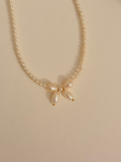 Bow Necklace N61