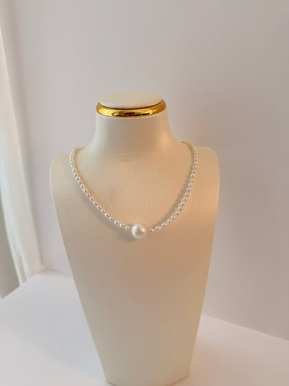 Lulu Tong pearl necklace N59
