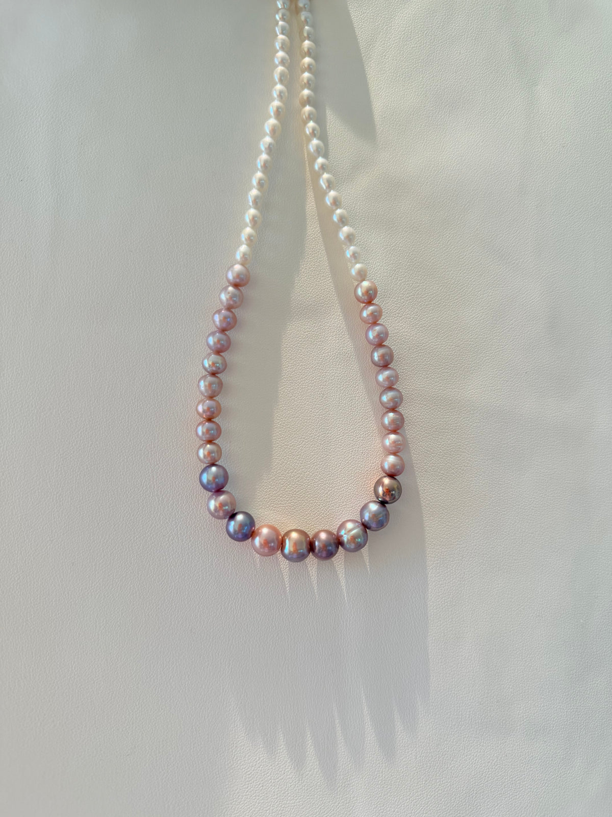 Gradient Pearl Necklace