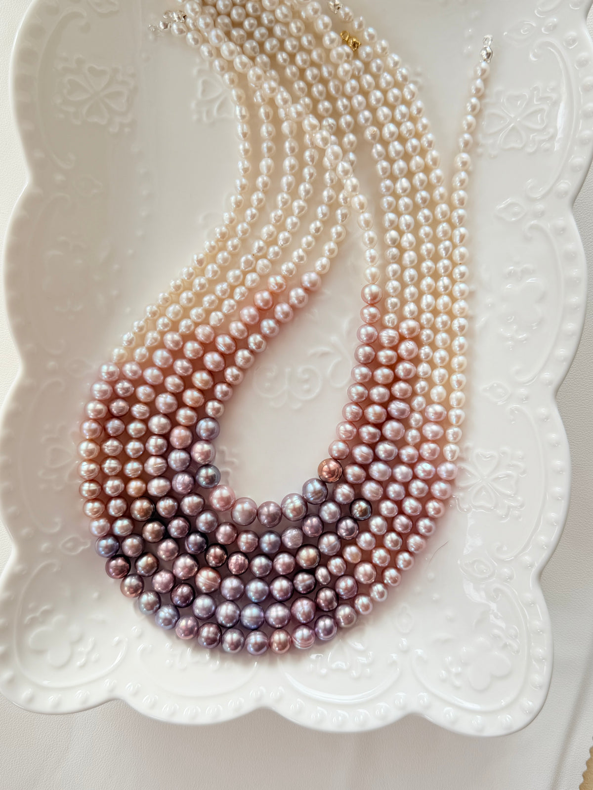 Gradient Pearl Necklace