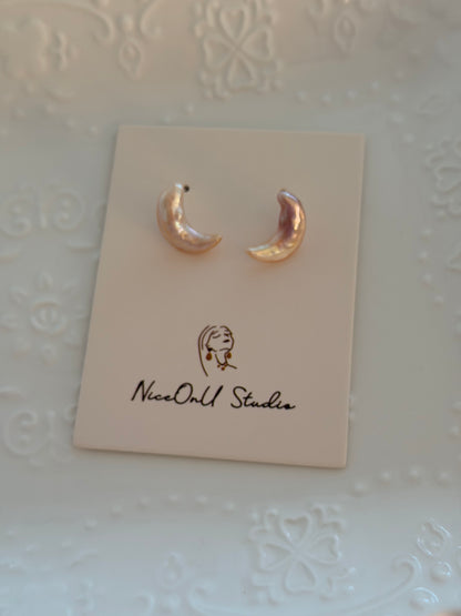 Moon- champagne color Studs
