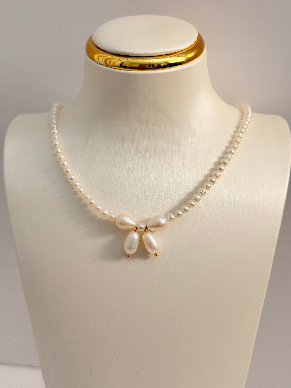 Bow Necklace N61