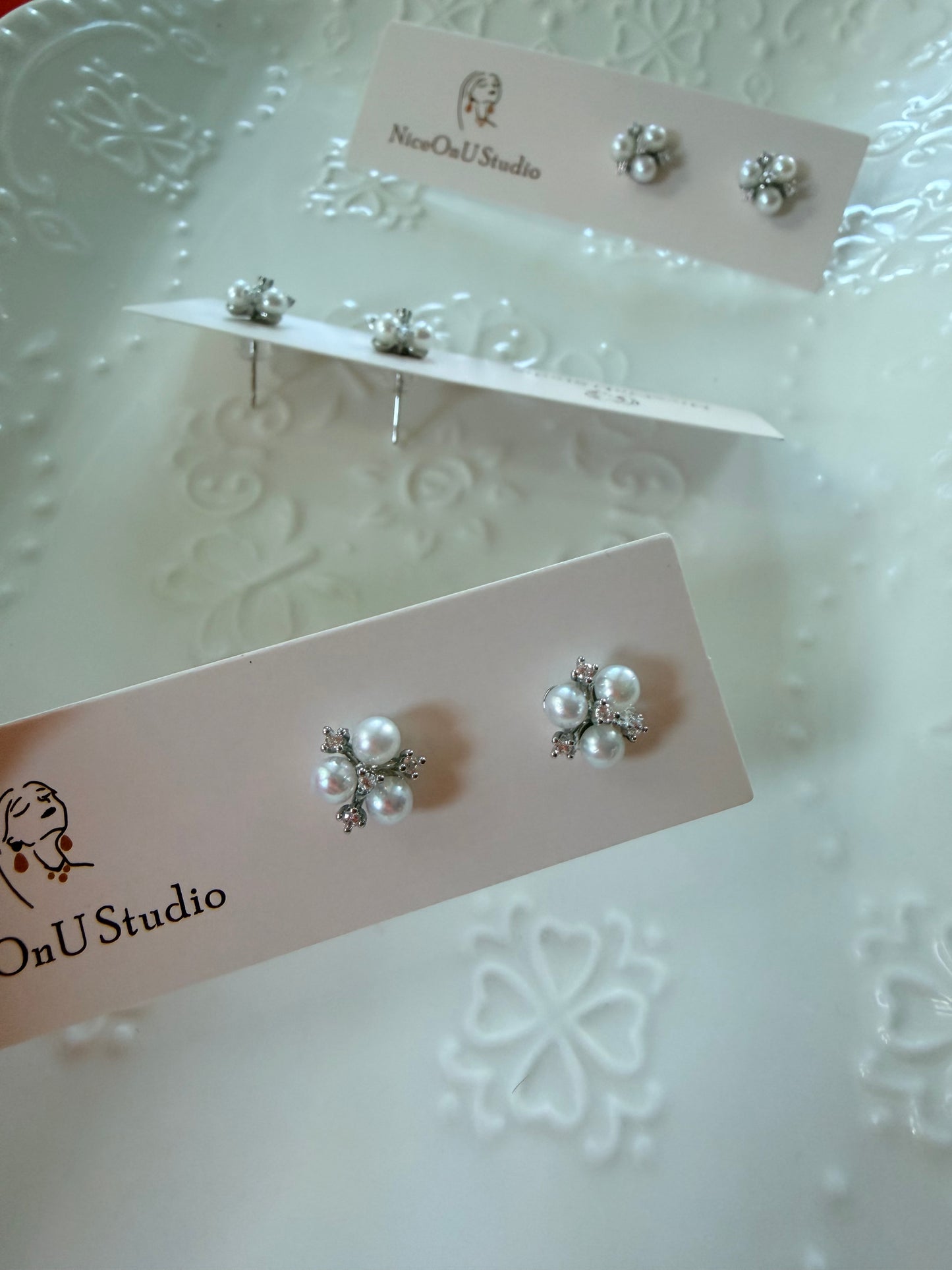 Multi pearl studs
