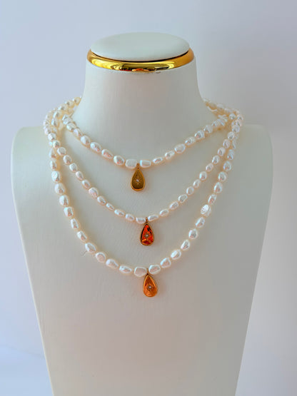 Bi-Glossy Pearl Necklace