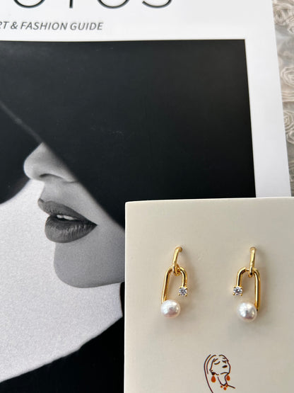 paper clip Style Freshwater Pearl Earrings