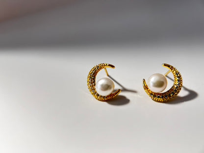 Moon Studs