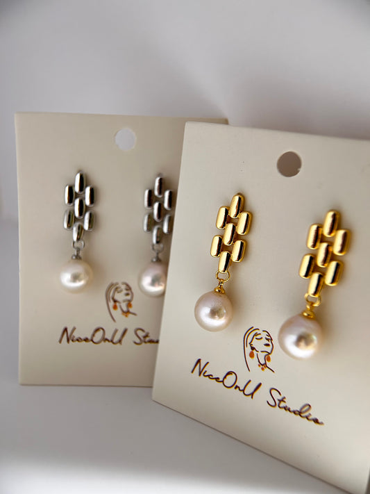 18 Gold Plated Watch Chain Studs with Freshwater Baroque Pearls