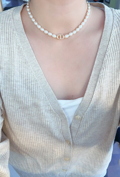 CD Freshwater Pearl Necklace