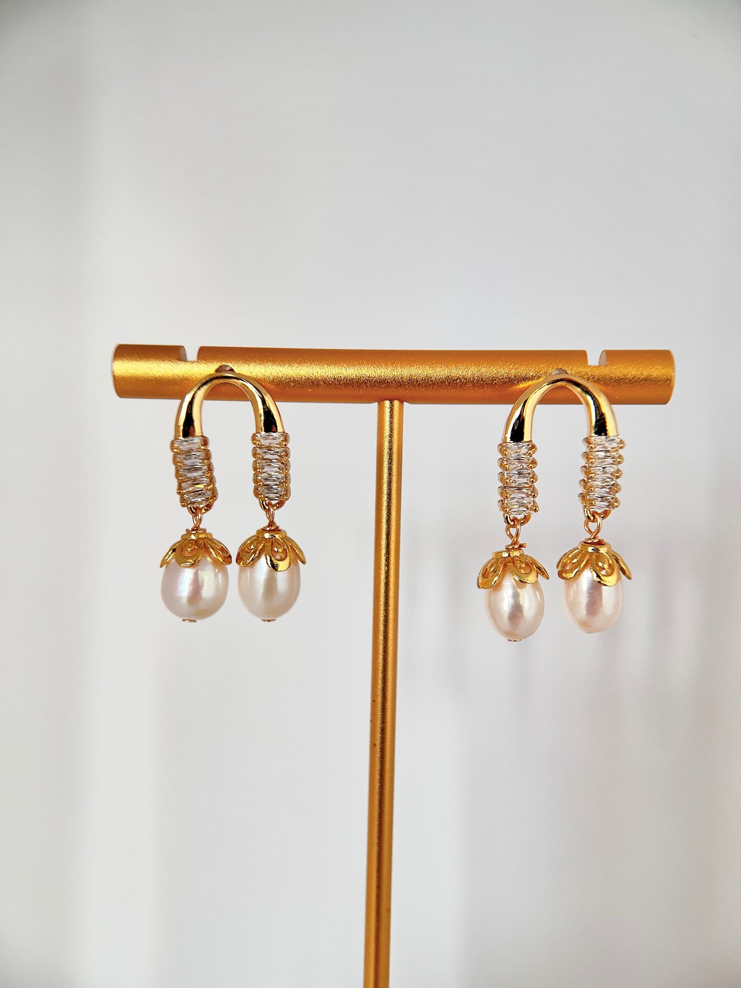 Horseshoes Zircon Pearl Drops Earrings