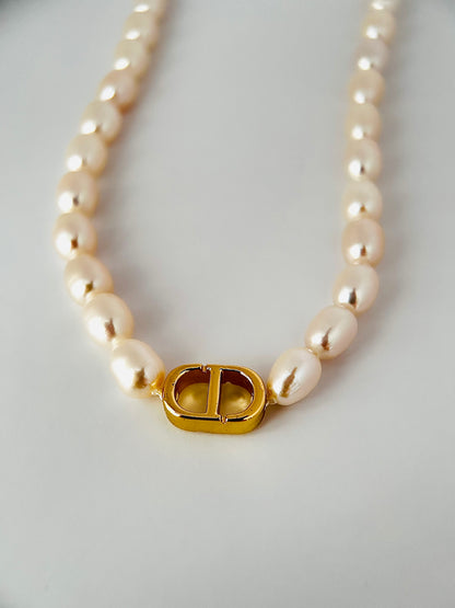 CD Freshwater Pearl Necklace